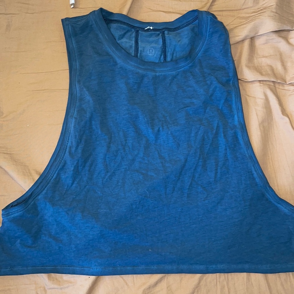 Lululemon crop tank